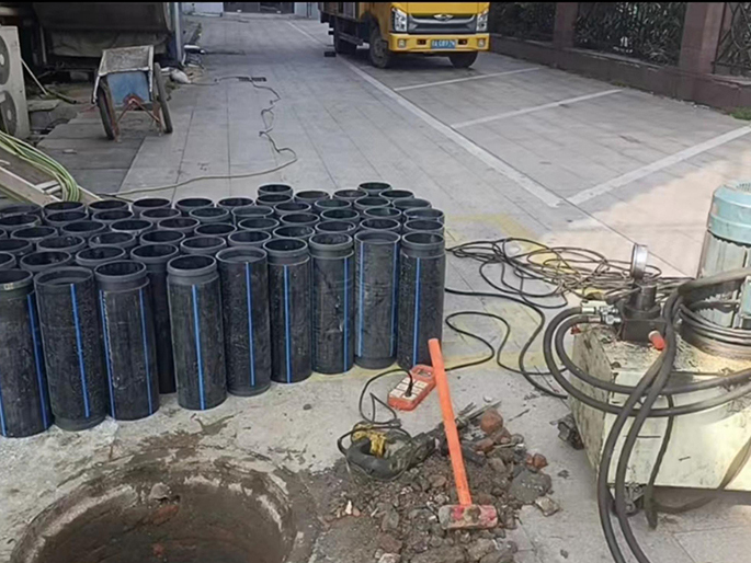 西工PE置换管厂家 DN315置换管 非开挖管短管置换